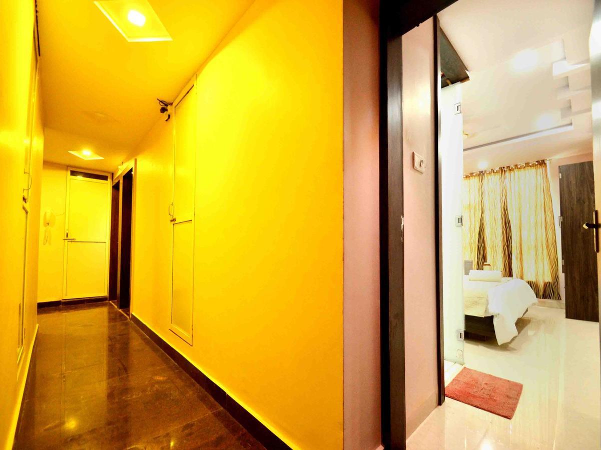 Oyo 2403 Hotel Aamantran Avenue Ujaim Exterior foto